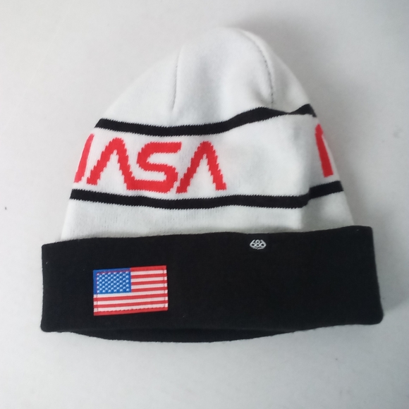 NASA X 686 Beanie NASA Logo American Flag NWOT - Picture 2 of 2